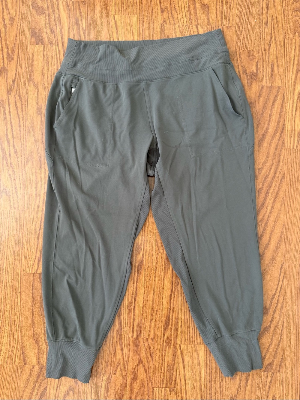 Athleta Women’s High Waist Venice Joggers in Gray Large Petite Zipper Pockets - Picture 5 of 16